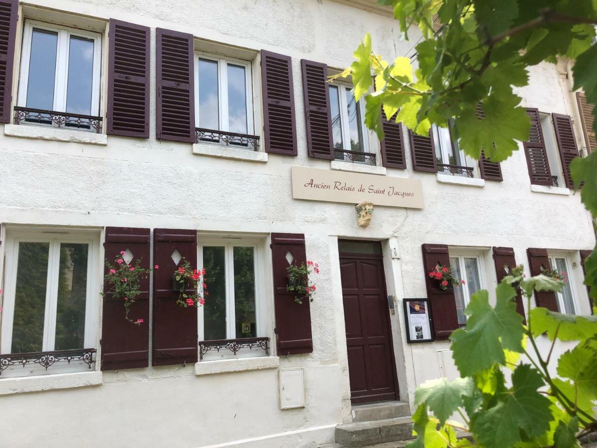 Gite Ancien Relais De Saint-Jacques La Roche-Guyon Exterior foto